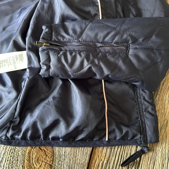 H&M L.O.G.G. Diamond Quilted Navy Jacket Size 8 - Picture 10 of 13